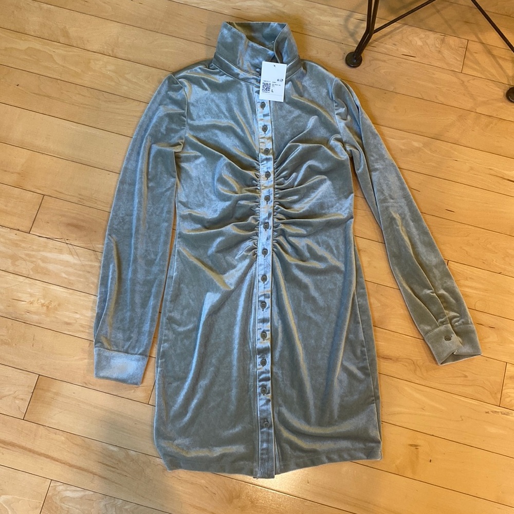 Forever 21 velvet ruched bodycon dress